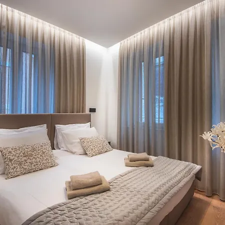 Arta Apartments City Center - With Private Parking Pula Exterior photo
