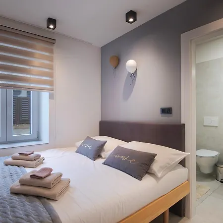 Arta Apartments City Center - With Private Parking Pula Exterior photo