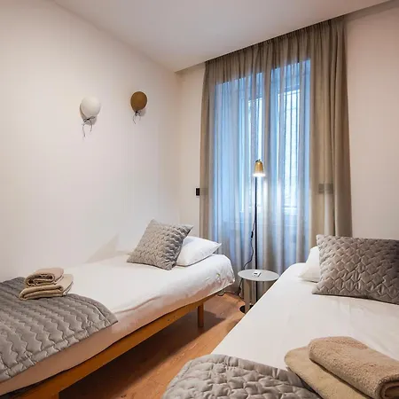 Arta Apartments City Center - With Private Parking Pula Room photo