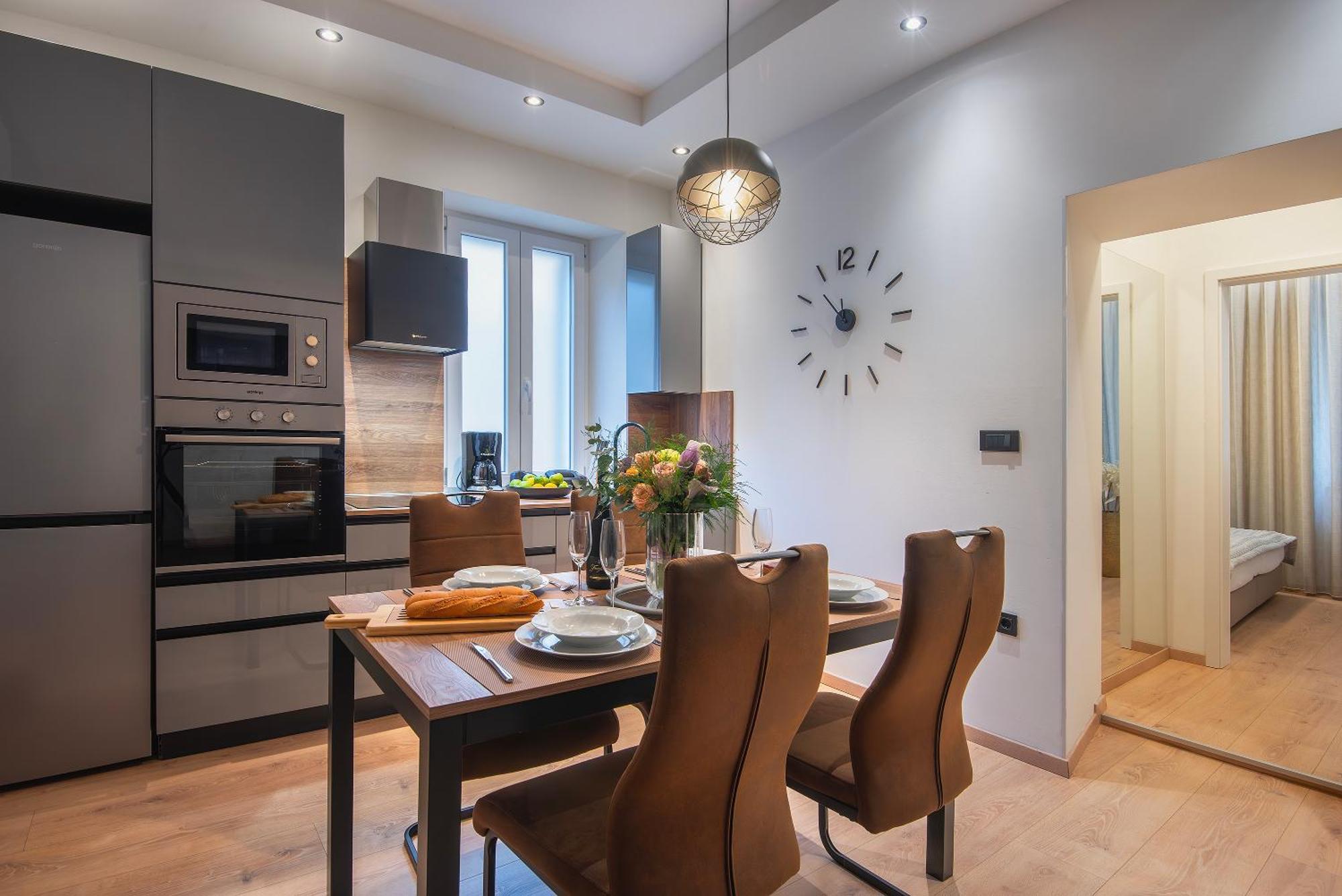 Arta Center - With Private Parking Apartment *